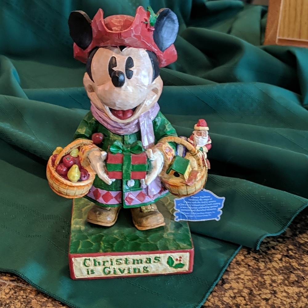 Walt Disney Showcase Collection